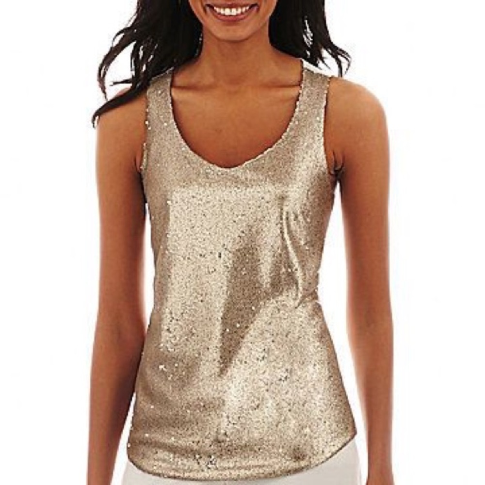 Get attention in a good way with this glitzy tank!